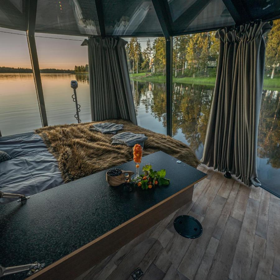 Aurora Igloo With Private Hot Tub By Invisible Forest Lodge Rovaniemi Exterior photo