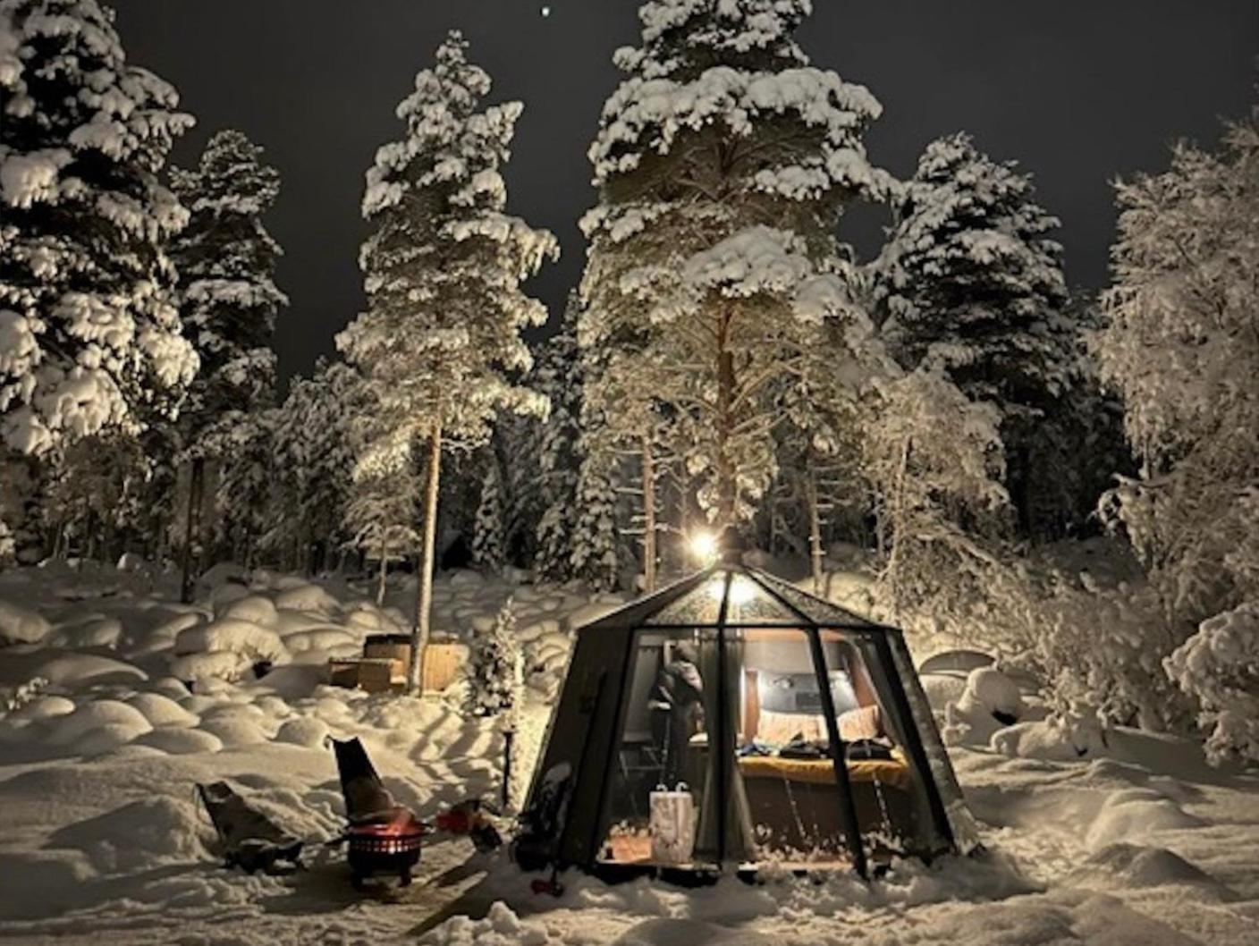 Aurora Igloo With Private Hot Tub By Invisible Forest Lodge Rovaniemi Exterior photo